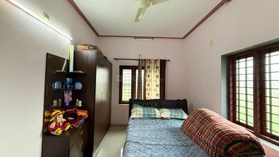Bedroom Image of 2500 Sq.ft 5 BHK Independent House for sale in Aluva Kochi for Rs. 7200000