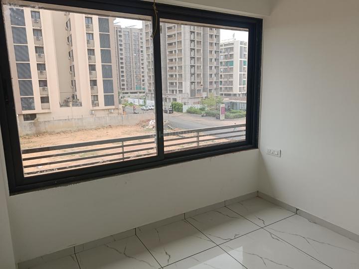 Pavansut Kesari 28 Main Image 1