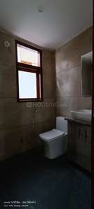 Bathroom Image of 1400 Sq.ft 3 BHK Independent House for rent in Sector 52 Gurgaon for Rs. 50000