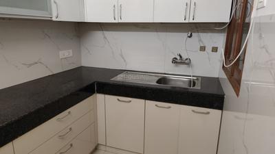 Kitchen Image of 1800 Sq.ft 2 BHK Builder Floor for rent in Sector 46 Gurgaon for Rs. 40000