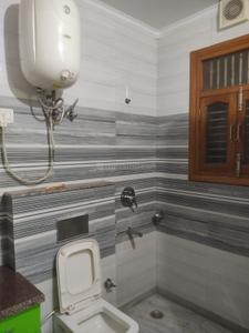 Bathroom Image of 2000 Sq.ft 2 BHK Builder Floor for rent in Sector 21 Gurgaon for Rs. 30000