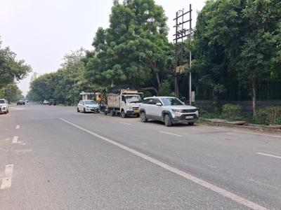 Image of 450 Sq.ft Residential Plot / Land for sale in Sector 105, Noida for Rs. 120000000