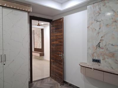 Bedroom Image of 1950 Sq.ft 4.5 BHK Apartment / Flat for sale in JMD Siddhi Vinayak, Sector 73 Noida for Rs. 8500000