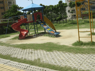 Image of 1325 Sq.ft 2 BHK Apartment / Flat for sale in BPTP Park Grandeura, Sector 82, Faridabad for Rs. 10500000