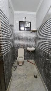Bathroom Image of 380 Sq.ft 1 BHK Builder Floor for rent in Pitampura New Delhi for Rs. 16000