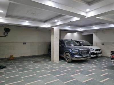 Car Garage Image of 700 Sq.ft 2 BHK Builder Floor for rent in Matiala New Delhi for Rs. 22500