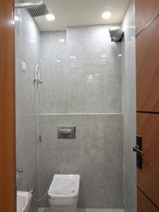 Common Bathroom Image of 600 Sq.ft 2 BHK Builder Floor for sale in Nawada New Delhi for Rs. 4000000