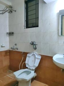 Common Bathroom Image of 910 Sq.ft 2 BHK Apartment / Flat for rent in Kasarvadavali Thane for Rs. 24500