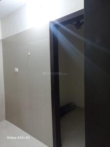 Bathroom Image of 990 Sq.ft 2 BHK Apartment / Flat for rent in Dosti Imperia, Thane West Thane for Rs. 48000