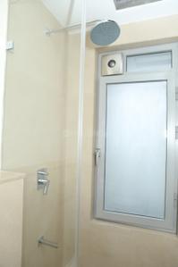 Bathroom Image of 870 Sq.ft 2 BHK Apartment / Flat for rent in Piramal Aranya, Byculla Mumbai for Rs. 105000