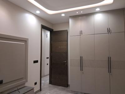 Bedroom Image of 1350 Sq.ft 3 BHK Builder Floor for sale in Paschim Vihar New Delhi for Rs. 27500000