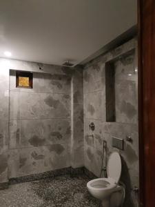 Common Bathroom Image of 1250 Sq.ft 3 BHK Builder Floor for sale in Sector 20 Rohini New Delhi for Rs. 9000000