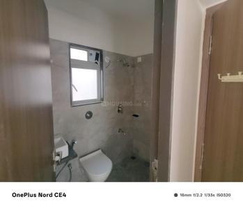 Bathroom Image of 550 Sq.ft 1 BHK Apartment / Flat for rent in Borivali West Mumbai for Rs. 36000