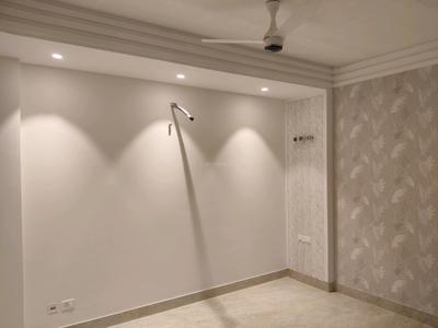 Bedroom Image of 2430 Sq.ft 4 BHK Builder Floor for sale in Ansal Versalia, Sector 67 Gurgaon for Rs. 25500000