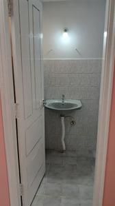 Bathroom Image of 700 Sq.ft 1 BHK Independent House for rent in Indira Nagar Bengaluru for Rs. 32000