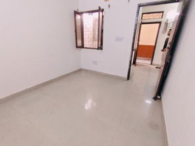 Bedroom Image of 450 Sq.ft 2 BHK Builder Floor for rent in Mayur Vihar Phase 1 New Delhi for Rs. 13000