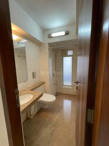 Bathroom Image of 988 Sq.ft 2 BHK Apartment / Flat for sale in Chembur Mumbai for Rs. 35000000