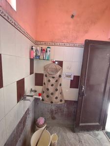 Bathroom Image of 650 Sq.ft 1 BHK Builder Floor for rent in Kunjwani Jammu for Rs. 4500