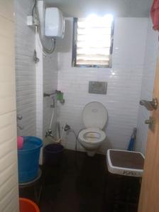 Common Bathroom Image of 656 Sq.ft 2 BHK Apartment / Flat for sale in Ekta Ekta Bhoomi CHS, Kandivali West Mumbai for Rs. 21000000