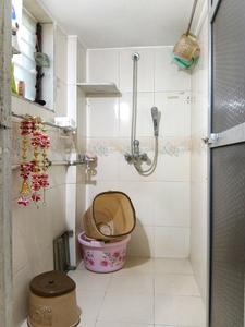 Common Bathroom Image of 520 Sq.ft 1 BHK Apartment / Flat for sale in Mulund East Mumbai for Rs. 11500000