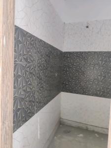 Common Bathroom Image of 900 Sq.ft 3 BHK Builder Floor for sale in DLF Ankur Vihar Ghaziabad for Rs. 3330000