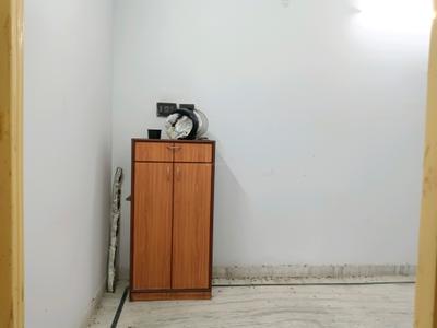 Living Room Image of 760 Sq.ft 2 BHK Builder Floor for rent in Tollygunge Kolkata for Rs. 24000
