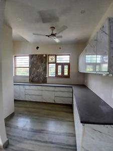 Kitchen Image of 2550 Sq.ft 3 BHK Builder Floor for rent in Sector 51 Gurgaon for Rs. 55000