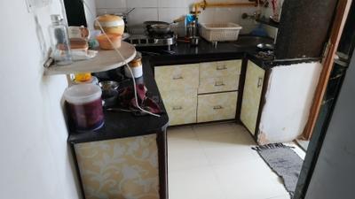 Kitchen Image of 720 Sq.ft 1 BHK Apartment / Flat for sale in Jivrajpark Ahmedabad for Rs. 3900000