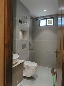 Common Bathroom Image of 1400 Sq.ft 4 BHK Builder Floor for sale in Indirapuram Ghaziabad for Rs. 23000000