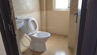 Image of 1115 Sq.ft 3 BHK Apartment / Flat for rent in NBCC Golf Homes, Noida Extension, Greater Noida for Rs. 20000