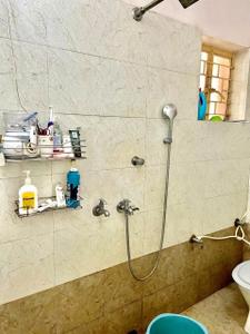 Bathroom Image of 2000 Sq.ft 5 BHK Independent House for sale in Naktala Kolkata for Rs. 11500000