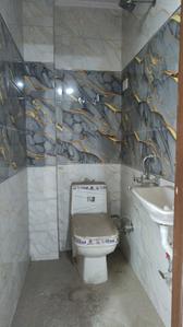 Image of 990 Sq.ft 3 BHK Builder Floor for sale in Govindpuri, New Delhi for Rs. 6500000