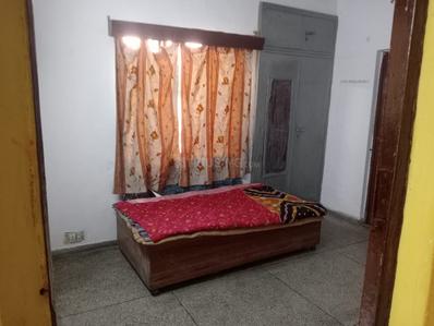 Bedroom Image of 300 Sq.ft 1 RK Apartment / Flat for rent in Jalwayu Vihar, Sector 21 Noida for Rs. 10000