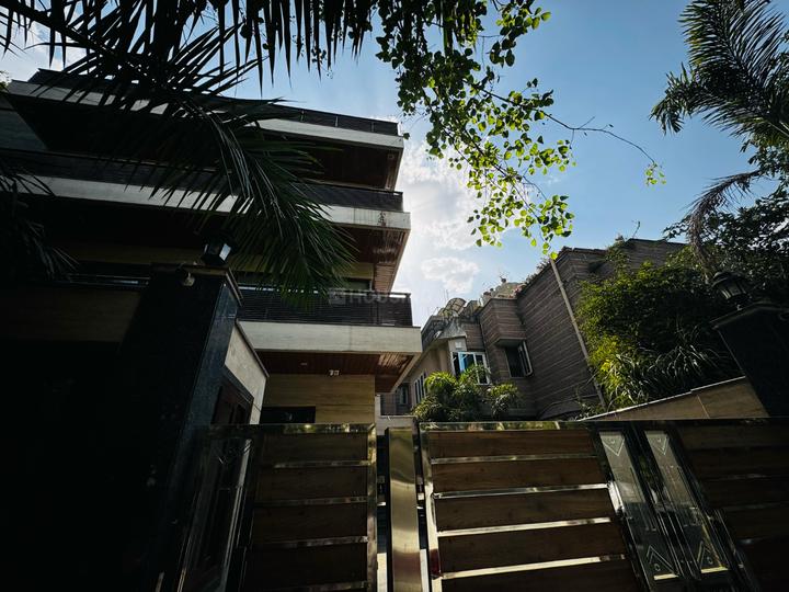 Sector 15A Main Image 1