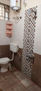 Bathroom Image of 1200 Sq.ft 2 BHK Apartment / Flat for rent in Mahadevapura Bengaluru for Rs. 37000