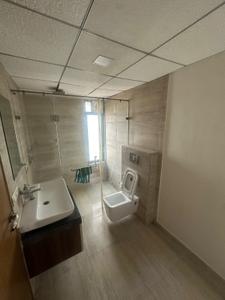Bathroom Image of 3550 Sq.ft 4 BHK Apartment / Flat for sale in Advance Le Jardin, Ellisbridge Ahmedabad for Rs. 30000000