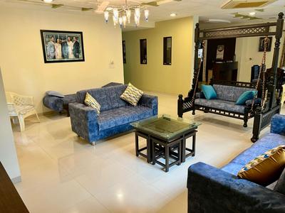 Hall Image of 1900 Sq.ft 3 BHK Apartment / Flat for sale in Race Course Vadodara for Rs. 15000000