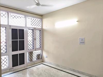 Dining Area Image of 2000 Sq.ft 3.5 BHK Apartment / Flat for sale in Sector 55 Gurgaon for Rs. 24500000