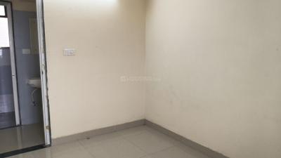 Bedroom Image of 600 Sq.ft 1 BHK Apartment / Flat for rent in Bharat Vihar New Delhi for Rs. 16000