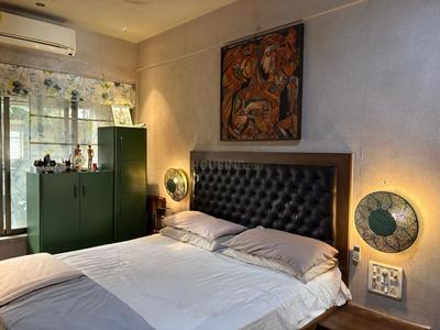 Bedroom Image of 650 Sq.ft 1.5 BHK Apartment / Flat for rent in Bandra West Mumbai for Rs. 135000