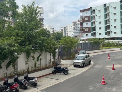 Image of 1400 Sq.ft 2 BHK Apartment / Flat for sale in SMR Vinay Classic, Kondapur, Hyderabad for Rs. 14500000