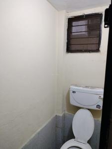 Common Bathroom One Image of 450 Sq.ft 1 BHK Apartment / Flat for sale in Sector 23B Dwarka New Delhi for Rs. 4700000