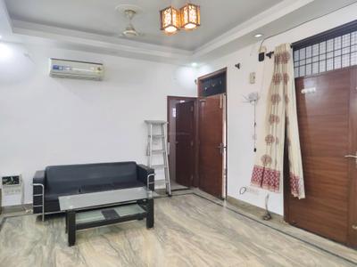 Living Room Image of 1000 Sq.ft 2 BHK Builder Floor for rent in Chhattarpur New Delhi for Rs. 27000