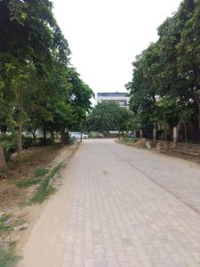 Image of 220 Sq.ft Residential Plot / Land for sale in Sector 31, Gurgaon for Rs. 82500000