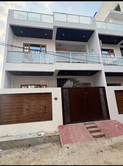 Chinhat Eldico tiraha Gomti Nagar Lucknow Main Image 1