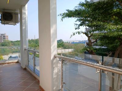 Bedroom Three Image of 2450 Sq.ft 3 BHK Builder Floor for sale in BPTP Amstoria , Sector 102 Gurgaon for Rs. 29500000