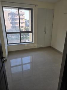 Bedroom Image of 1090 Sq.ft 2 BHK Apartment / Flat for sale in Unitech The Residences, Sector 33 Gurgaon for Rs. 17000000