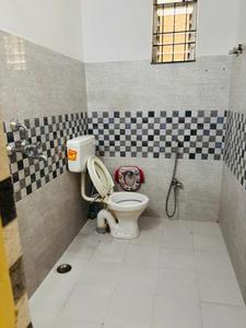 Bathroom Image of 1260 Sq.ft 3 BHK Apartment / Flat for rent in  Maa Apartments, Bariatu Ranchi for Rs. 20000