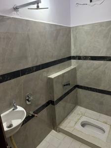 Bathroom Image of 1200 Sq.ft 2.5 BHK Builder Floor for rent in Arun Nagar Rewa for Rs. 15000