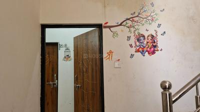 Bedroom Image of 650 Sq.ft 1 BHK Independent House for rent in Babuganj Lucknow for Rs. 12000